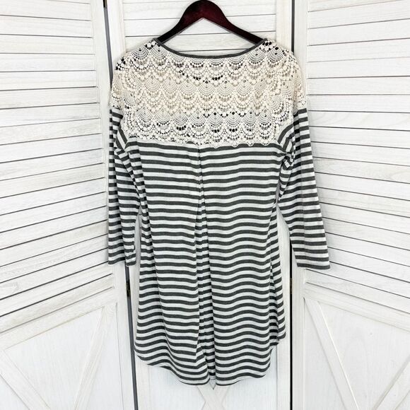UMGEE Striped Crochet Lace Shoulder Tee Shirt Dress Gray Ivory Medium - Picture 7 of 11